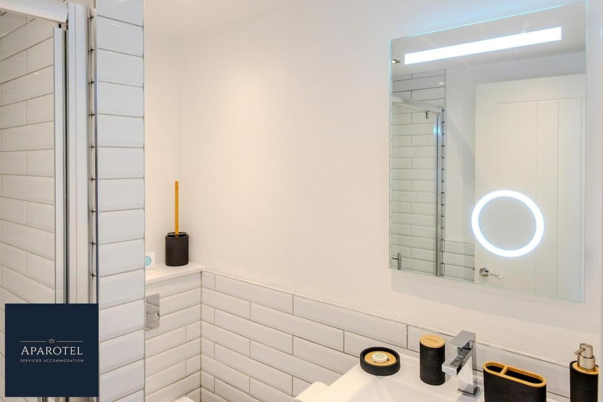 Aparotel Serviced Apartments - Stonehenge, Amesbury Town Centre Værelse billede