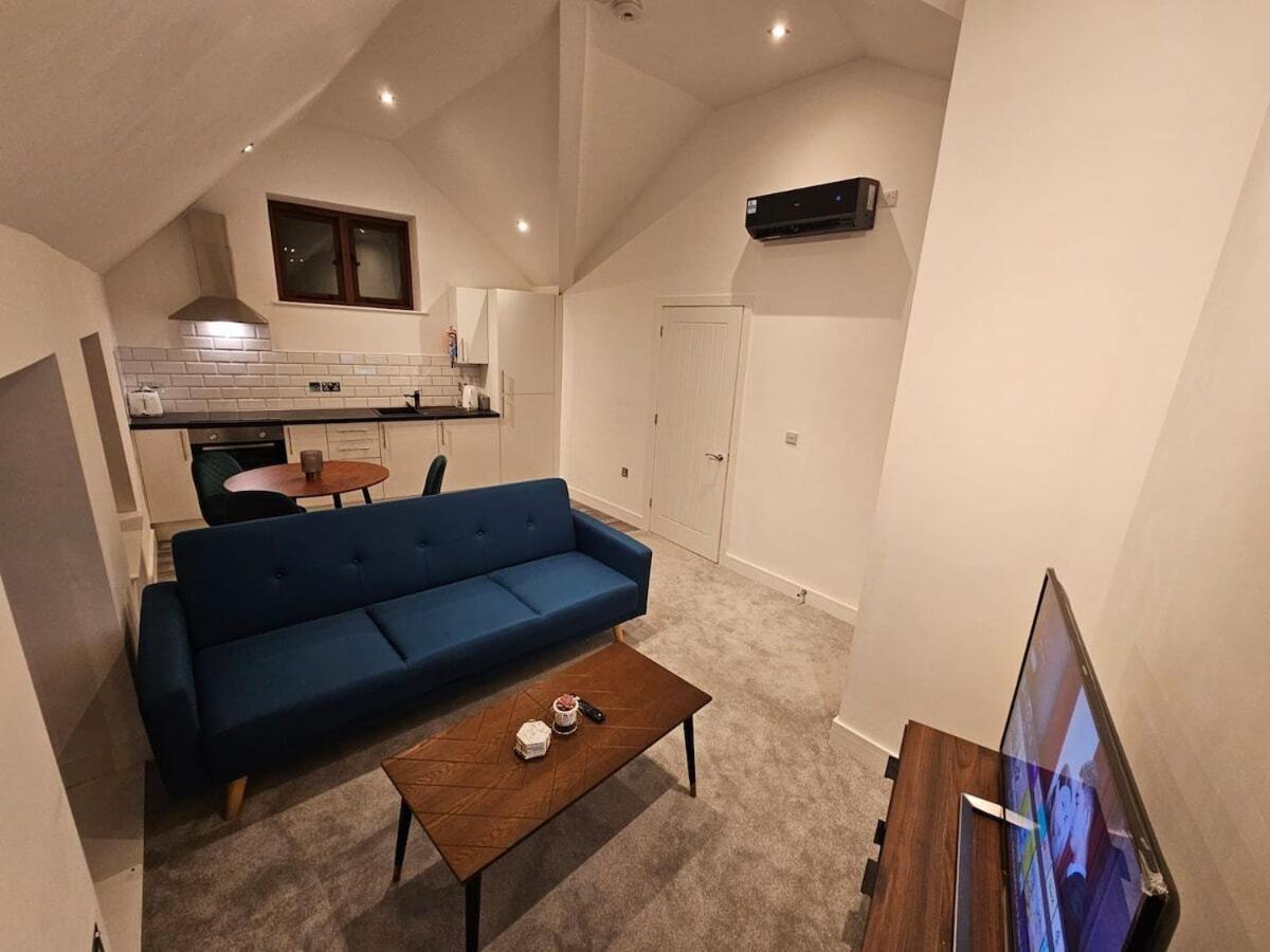 Aparotel Serviced Apartments - Stonehenge, Amesbury Town Centre Værelse billede
