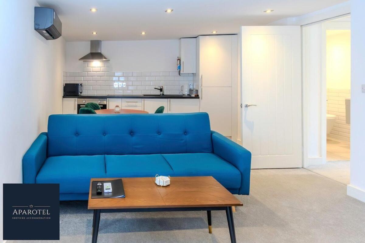 Aparotel Serviced Apartments - Stonehenge, Amesbury Town Centre Værelse billede