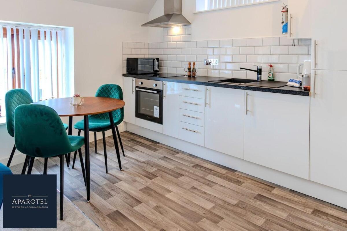 Aparotel Serviced Apartments - Stonehenge, Amesbury Town Centre Værelse billede