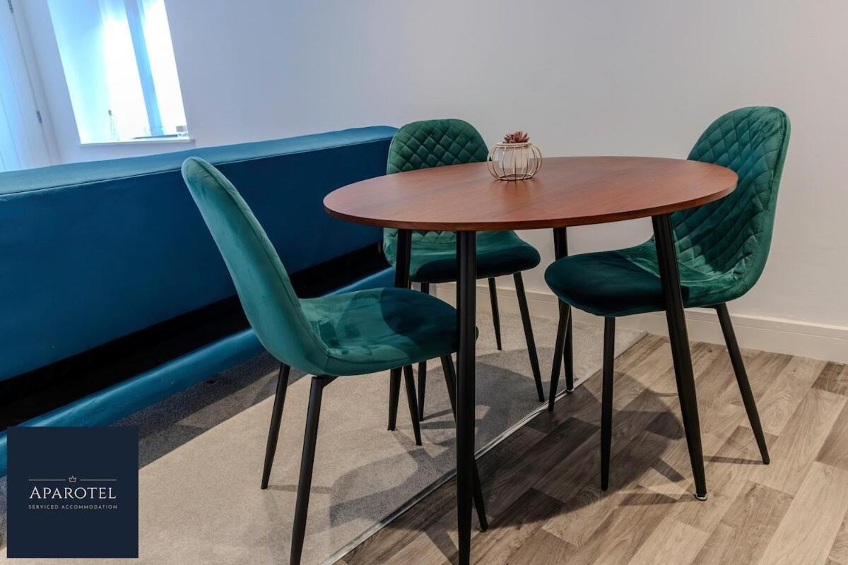 Aparotel Serviced Apartments - Stonehenge, Amesbury Town Centre Værelse billede