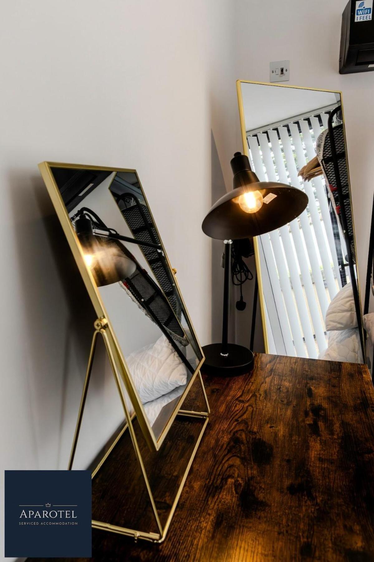 Aparotel Serviced Apartments - Stonehenge, Amesbury Town Centre Værelse billede
